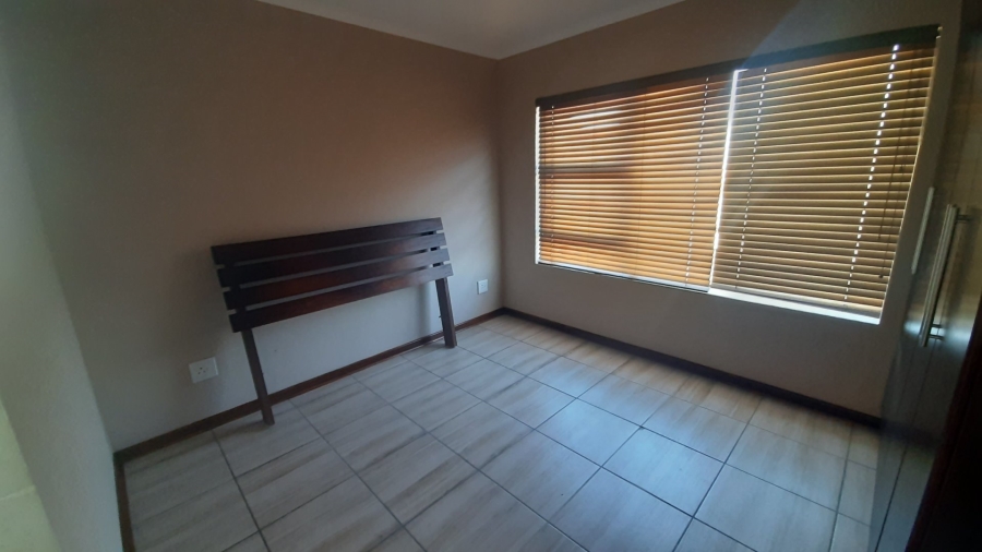 4 Bedroom Property for Sale in Seemeeu Park Western Cape